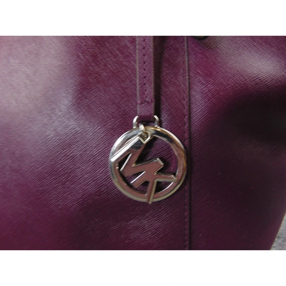 Michael‎ Kors Jet Set Tote Bag Saffiano Leather Plum Purple Zipper Closure MK